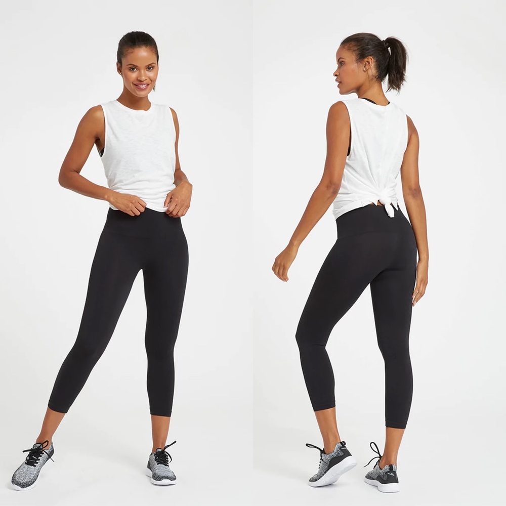 Spanx Look At Me Now Seamless Black Cropped Leggings Medium